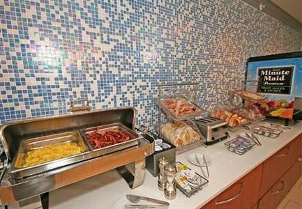фото отеля SpringHill Suites Charleston North