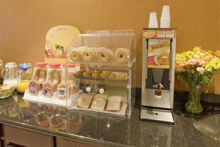 фото отеля Comfort Inn Saint Thomas (Canada)