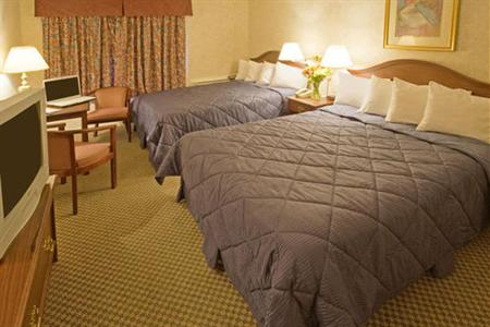 фото отеля Comfort Inn Saint Thomas (Canada)