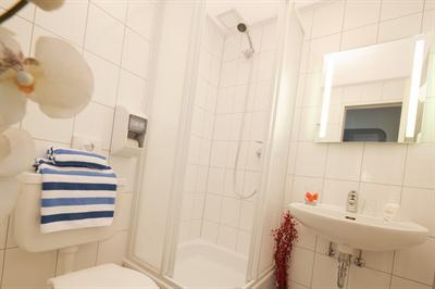 фото отеля Hotel Schuemann Garni am Airport