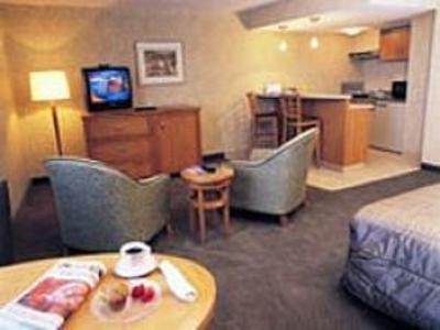 фото отеля Mayfield Inn and Suites Edmonton