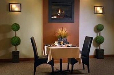 фото отеля Mayfield Inn and Suites Edmonton