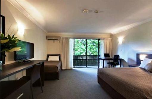 фото отеля BEST WESTERN Tall Trees Motel