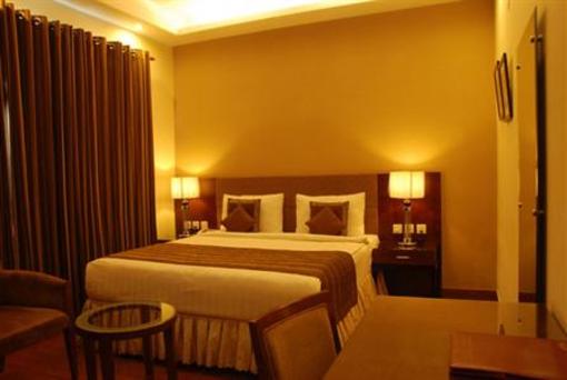 фото отеля Alpina Hotels & Suites