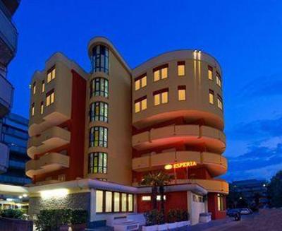 фото отеля Hotel Esperia Alba Adriatica