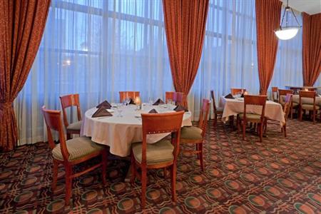 фото отеля Holiday Inn Saratoga Springs