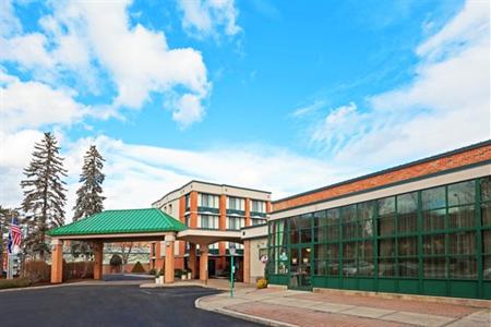 фото отеля Holiday Inn Saratoga Springs