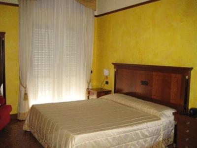 фото отеля Plaza Hotel Villa San Giovanni