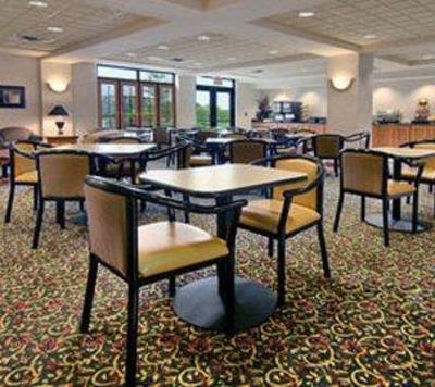 фото отеля Wingate by Wyndham Flint-Grand Blanc-Airport