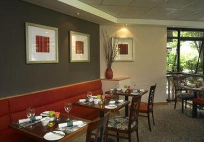 фото отеля Garden Court Sandton