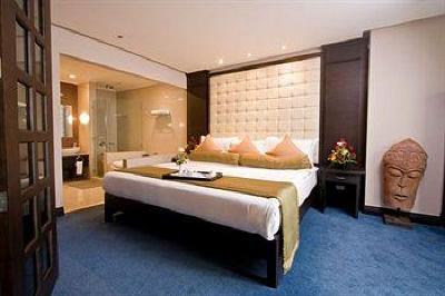 фото отеля Lewis Grand Hotel