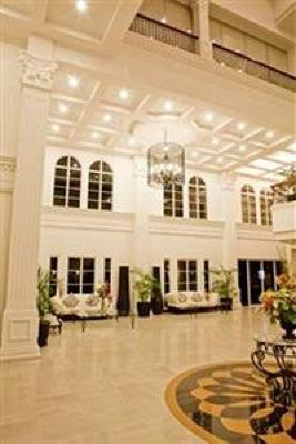 фото отеля Lewis Grand Hotel