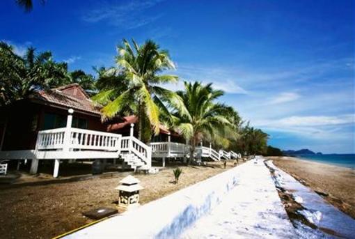 фото отеля Supar Royal Beach Resort Khanom