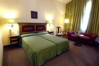 фото отеля Hotel Velada Merida (Spain)