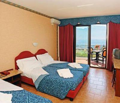 фото отеля Hotel Bazzanega Village