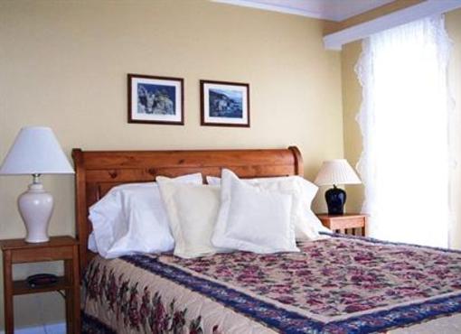 фото отеля Hill Road Manor B&B