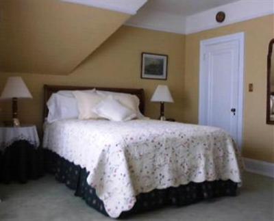 фото отеля Hill Road Manor B&B