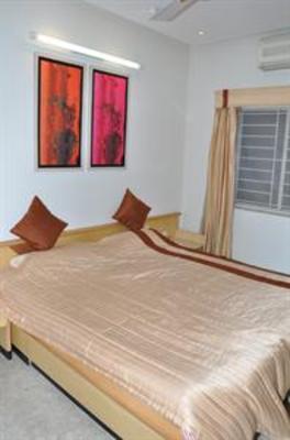 фото отеля Princess Square Service Apartments
