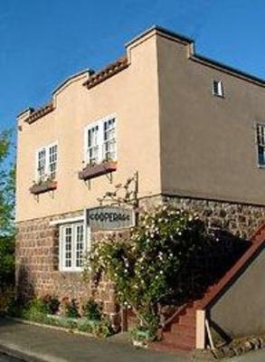 фото отеля Cooperage Inn