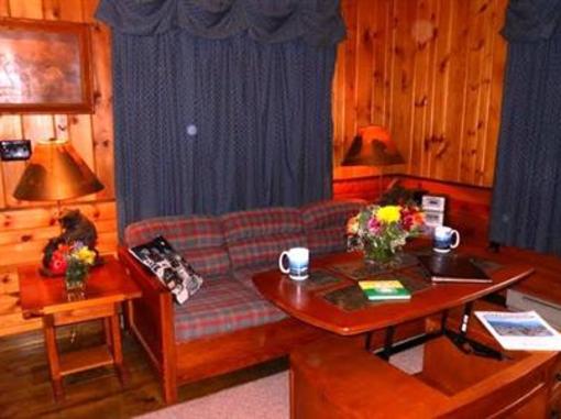 фото отеля Lake Clear Lodge