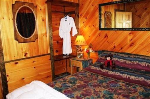 фото отеля Lake Clear Lodge