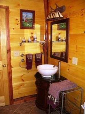 фото отеля Lake Clear Lodge