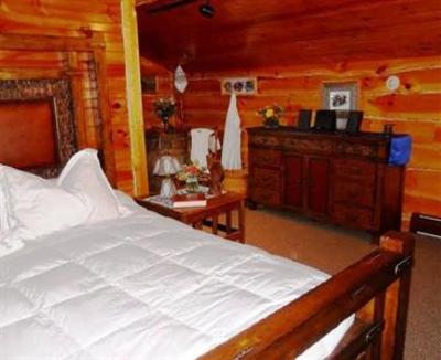 фото отеля Lake Clear Lodge