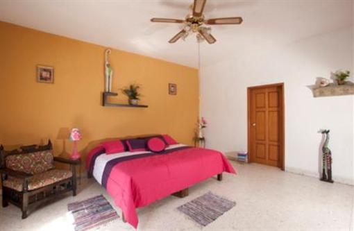 фото отеля Hostal Galerie
