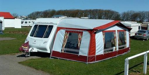 фото отеля Crows Nest Caravan Park