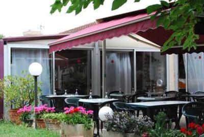 фото отеля Hotel Restaurant du Lac