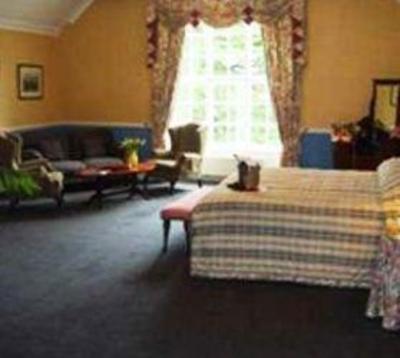 фото отеля Waterford Manor Hotel