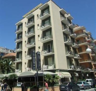 фото отеля Hotel Continental Pietra Ligure