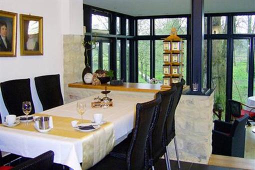 фото отеля Wachtmeisterhaus zu Burg Hohes Haus Hotel Heek