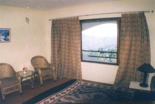 фото отеля Kumaon Roop Resort