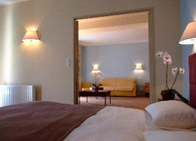 фото отеля Cityblue Luchon Corneille