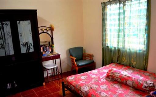фото отеля Homestay Air Manis