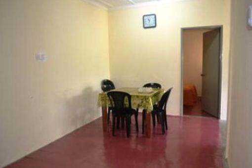 фото отеля Homestay Air Manis