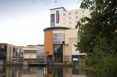 фото отеля Premier Inn Hemel Hempstead Central
