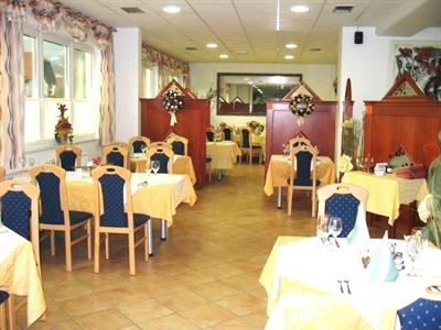 фото отеля Benda Hotel