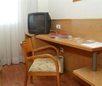 фото отеля Hotel Torcal Cabanillas del Campo