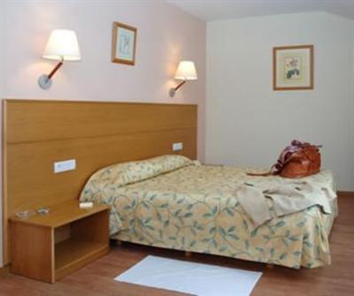 фото отеля Hotel Torcal Cabanillas del Campo