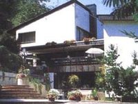 Hotel Haus Maria Isenburg
