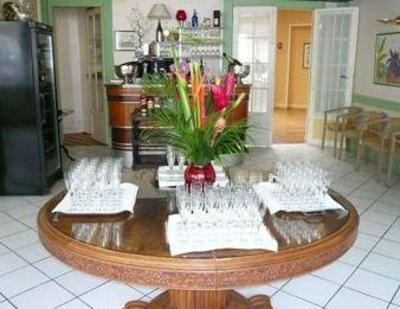 фото отеля Hotel Bellevue Clermont-en-Argonne