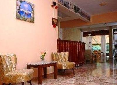 фото отеля Tina Hotel Feakes