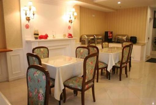 фото отеля Oak Hotel Yanghe Chongqing