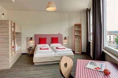 фото отеля Meininger Hotel