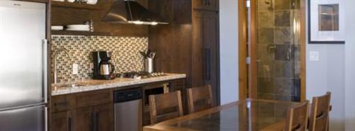 фото отеля Mayne Island Resort