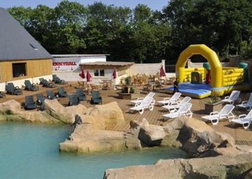 фото отеля Camping de La Bruyere Mobile Homes Villerville