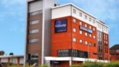 фото отеля Travelodge Newcastle-under-Lyme Central