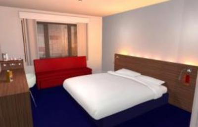 фото отеля Travelodge Newcastle-under-Lyme Central